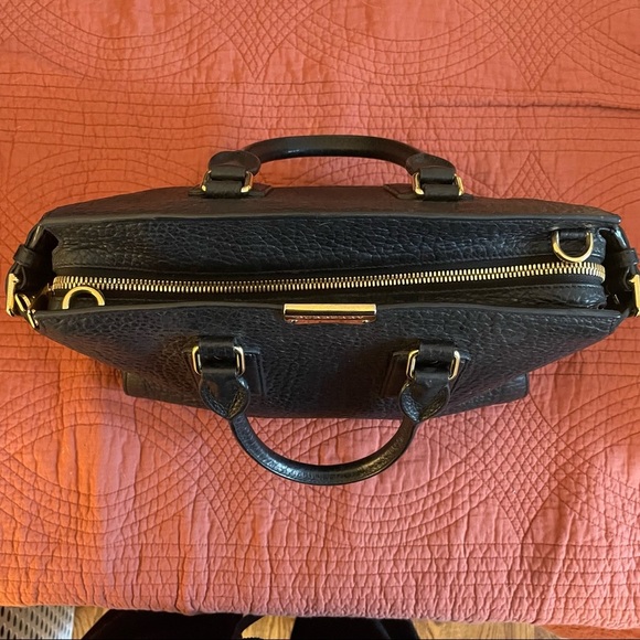 Burberry Clifton Convertible Tote Heritage Grained Leather Medium - Picture 6 of 15